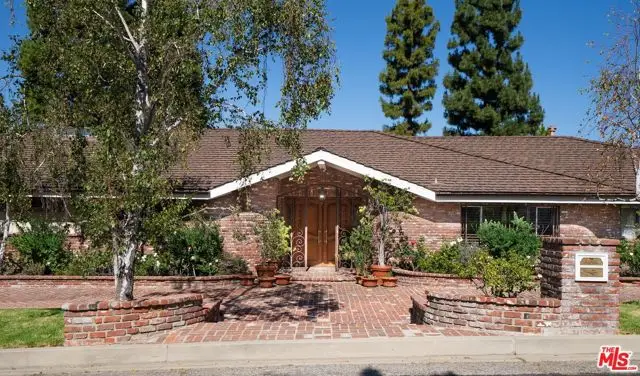 16172 Royal Oak Road, Encino, CA 91436 - #2