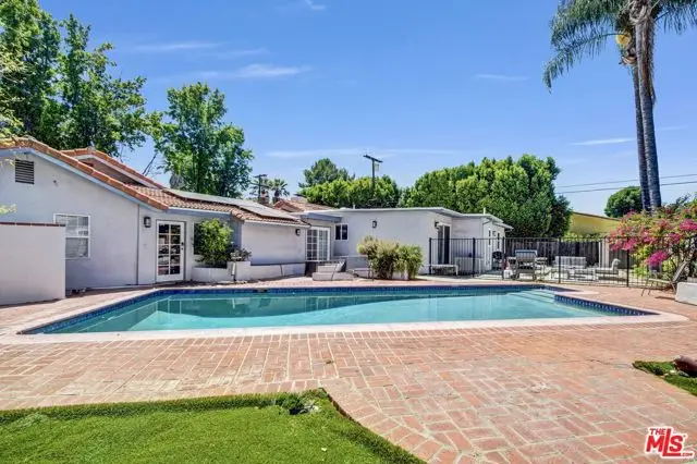 5195 Densmore Avenue, Encino, CA 91436 - #1