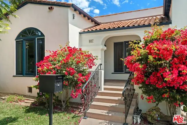 907 23rd Street, Santa Monica, CA 90403 - #3