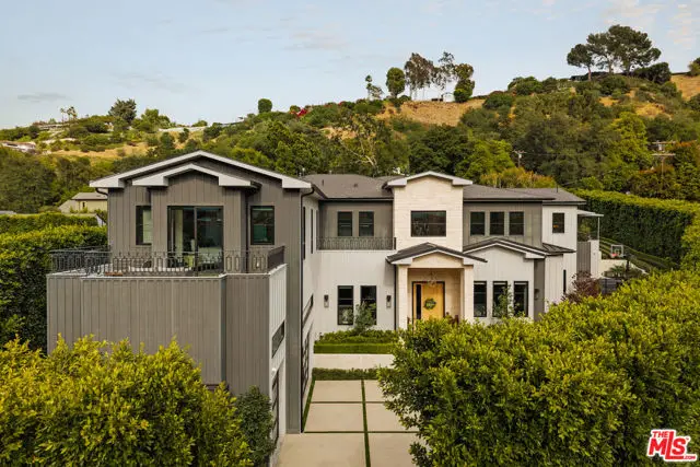 15321 Kingswood Lane, Sherman Oaks, CA 91403 - #2