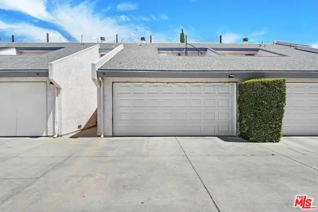 21333 Lassen Street #8B, Chatsworth, CA 91311 - #2