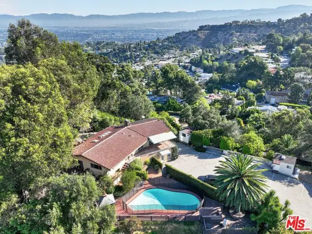 8207 Mulholland Drive, Los Angeles, CA 90046 - #1