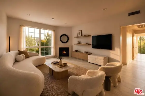 585 N Rossmore Avenue #209, Los Angeles, CA 90004