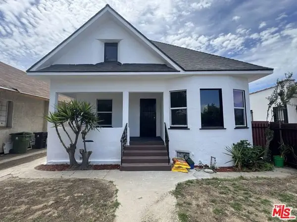 136 W 43rd Place, Los Angeles, CA 90037