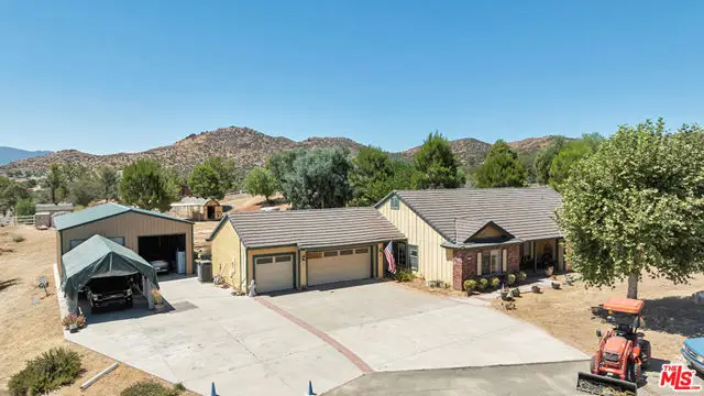 11734 Chisholm Court, Agua Dulce, CA 91390 - #1