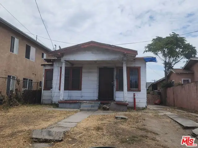 7004 S San Pedro Street, Los Angeles, CA 90003 - #1
