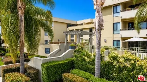 5009 Woodman Avenue #202, Los Angeles, CA 91423