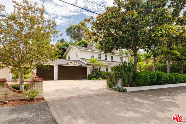 13230 Hesby Street, Sherman Oaks, CA 91423 - #3