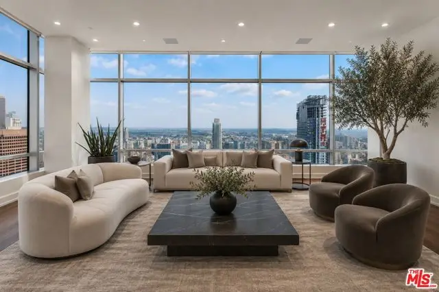 900 W Olympic Boulevard #46G, Los Angeles, CA 90015 - #3
