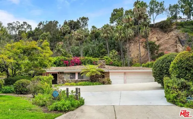 575 E Channel Road, Los Angeles, CA 90402 - #1