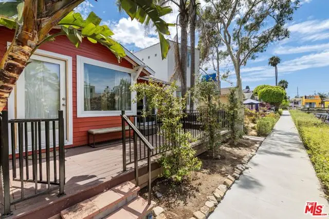 232 Howland Canal, Venice, CA 90291 - #2