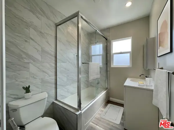2012 S Holt Avenue, Los Angeles, CA 90034