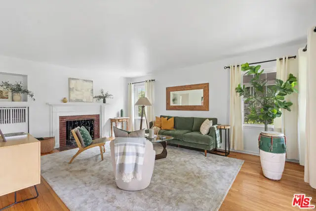 2468 Glencoe Avenue, Los Angeles, CA 90291 - #2