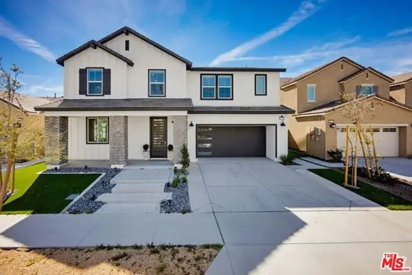 16763 Mistletoe Lane, Fontana, CA 92336