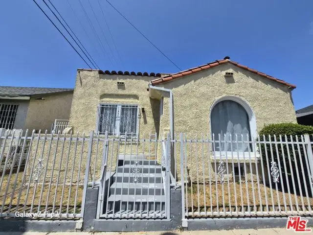 1241 W 43rd Street, Los Angeles, CA 90037 - #1