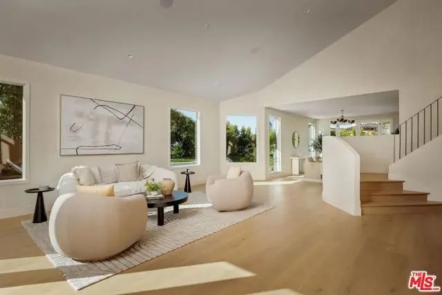 4016 San Remo Way, Tarzana, CA 91356 - #2