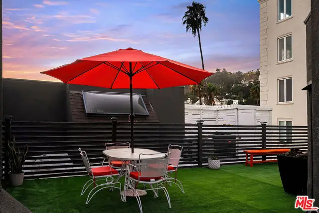 1412 N Crescent Heights Boulevard #203, West Hollywood, CA 90046 - #2