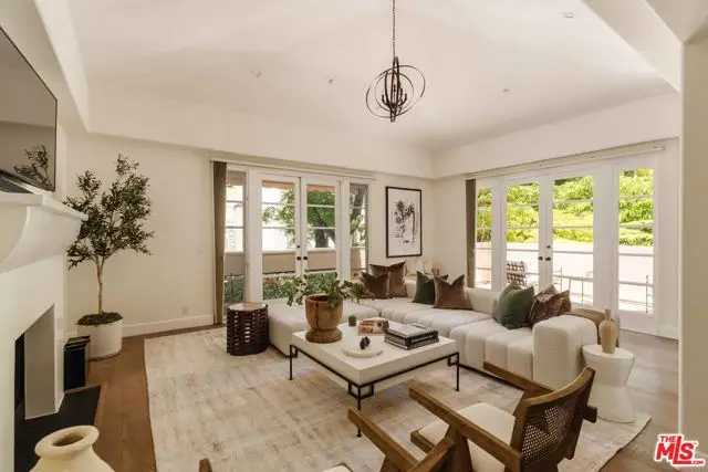 9024 Cynthia Street #204, West Hollywood, CA 90069 - #2