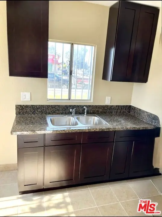 1012 N Willow Avenue, Compton, CA 90221 - #3