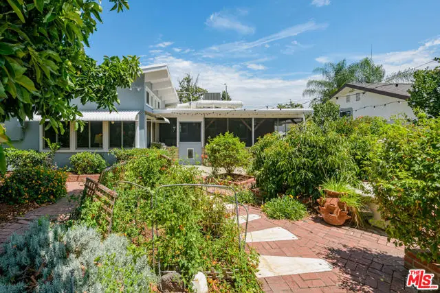 13138 Welby Way, North Hollywood, CA 91606 - #1