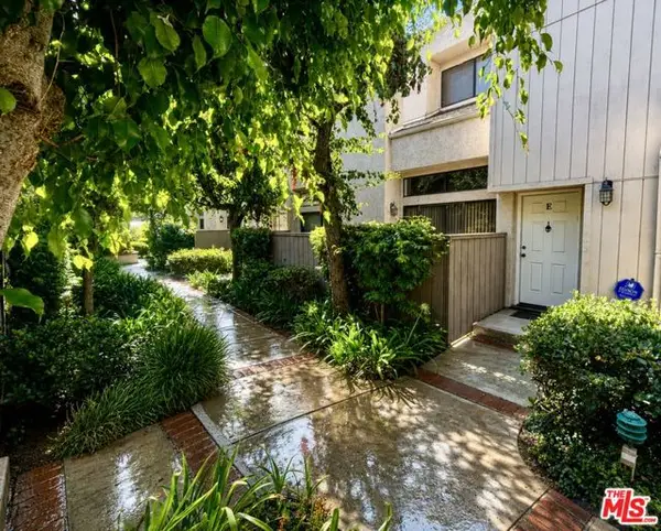 15173 Magnolia Boulevard #E, Los Angeles, CA 91403