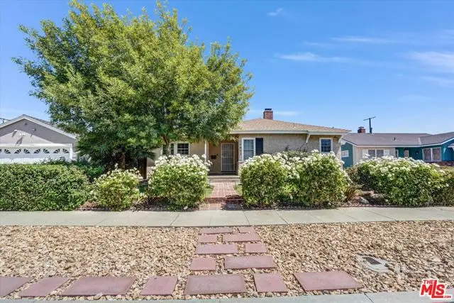 19803 Bassett Street, Winnetka, CA 91306 - #3