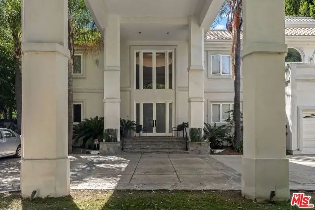 4743 White Oak Avenue, Encino, CA 91316 - #1