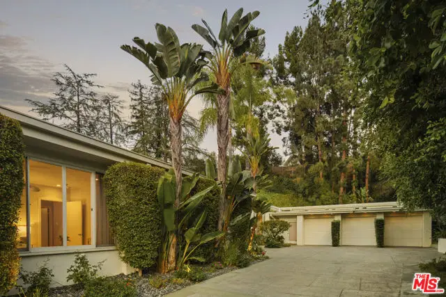 4101 Clear Valley Drive, Encino, CA 91436 - #3
