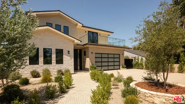 12427 Cumpston Street, Valley Village, CA 91607 - #3