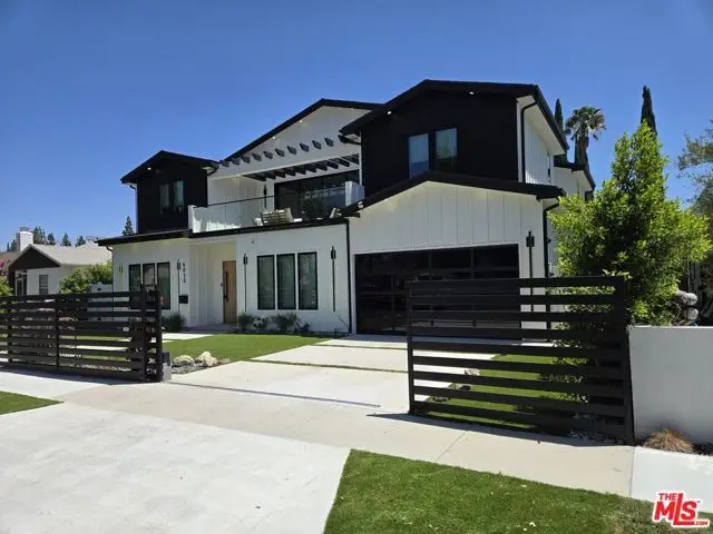 5012 Enfield Avenue, Encino, CA 91316 - #2