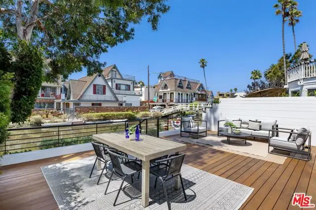 2331 Eastern Canal, Venice, CA 90291 - #1