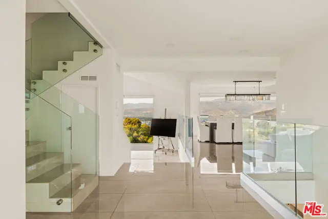 7377 Pyramid Place, Los Angeles, CA 90046 - #3