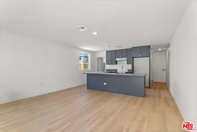 791 E 41st Street, Los Angeles, CA 90011 - #2