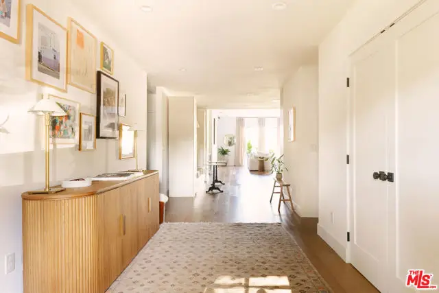 5724 Saloma Avenue, Sherman Oaks, CA 91411 - #3
