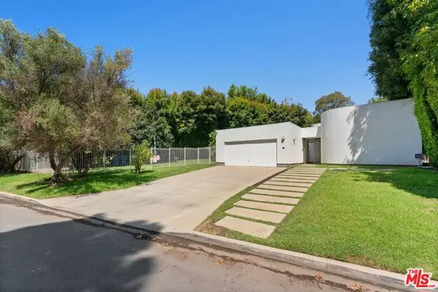 401 N Cliffwood Avenue, Los Angeles, CA 90049 - #2