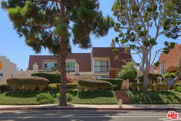 13050 Maxella Avenue #2, Los Angeles, CA 90292