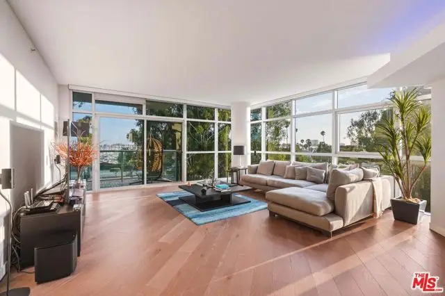 13700 Marina Pointe Drive #305, Marina Del Rey, CA 90292 - #1
