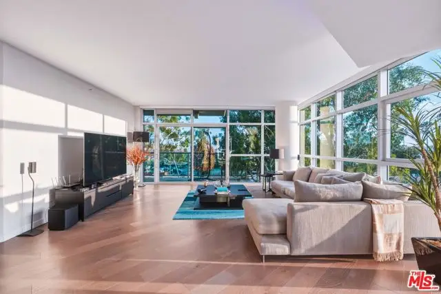 13700 Marina Pointe Drive #305, Marina Del Rey, CA 90292 - #2