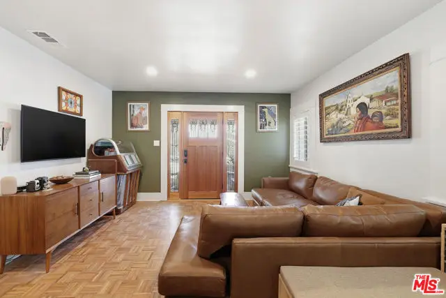 933 Walnut Avenue, Long Beach, CA 90813 - #3