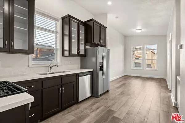 8250 Lankershim Boulevard #109, North Hollywood (los Angeles), CA 91605