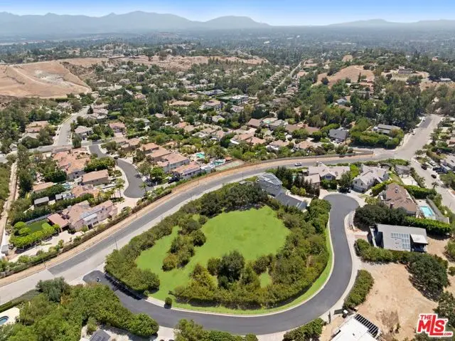 18160 Knoll Hill, Granada Hills, CA 91344 - #1