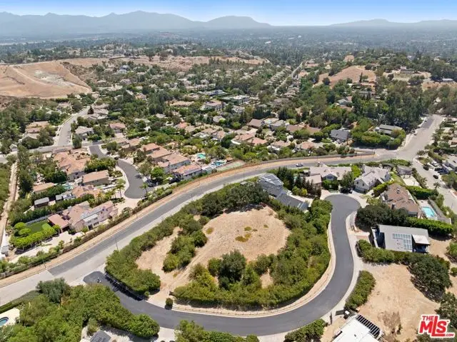 18160 Knoll Hill, Granada Hills, CA 91344 - #2