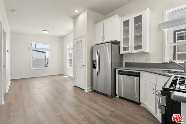 8250 Lankershim Boulevard #140, North Hollywood (los Angeles), CA 91605