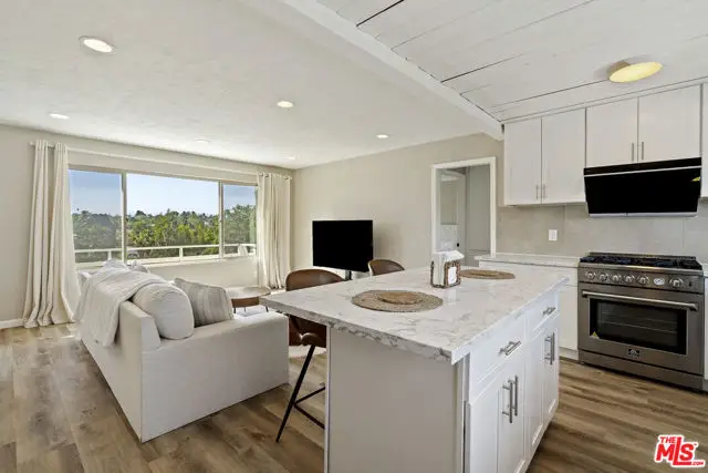 593 Benson Way, Thousand Oaks, CA 91360 - #1