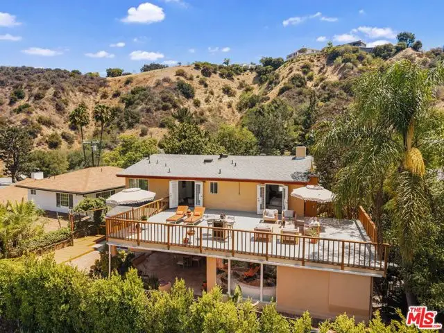 3543 Stone Canyon Avenue, Sherman Oaks, CA 91403 - #3