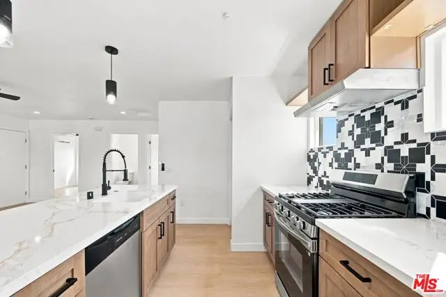 577 W Ave 28, Los Angeles, CA 90065 - #1