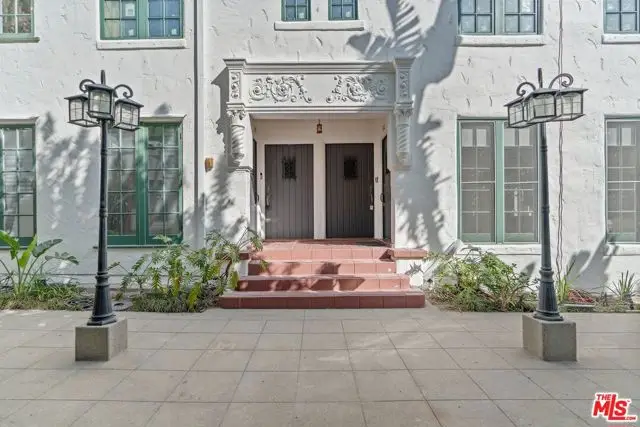 1250 N Harper Avenue #302, Los Angeles, CA 90046 - #2