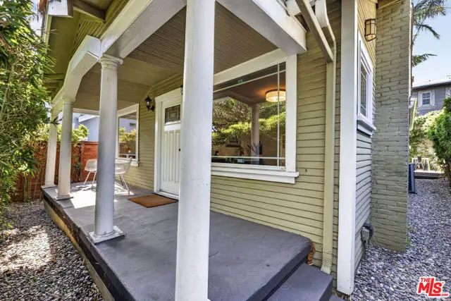 5335 Fountain Avenue, Los Angeles, CA 90029 - #3