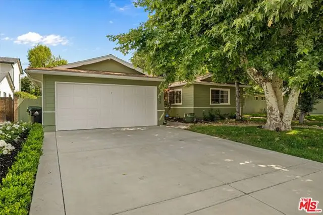 23445 Sylvan Street, Woodland Hills, CA 91367 - #3