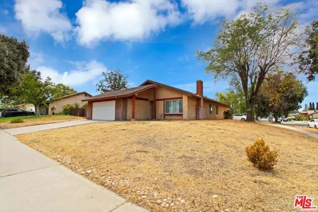 1104 E Pennsylvania Avenue, Redlands, CA 92374 - #2